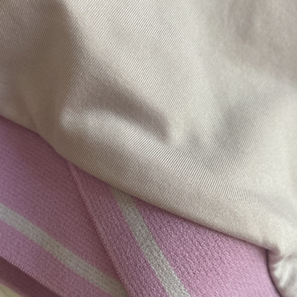 purple sports bra - Picture 2 of 3